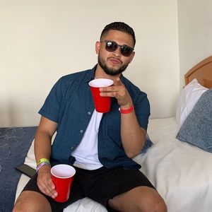 Meet your Posher, Erick j